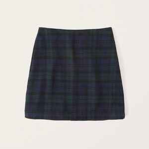 Wool blend black plaid mini skirt NWT XS